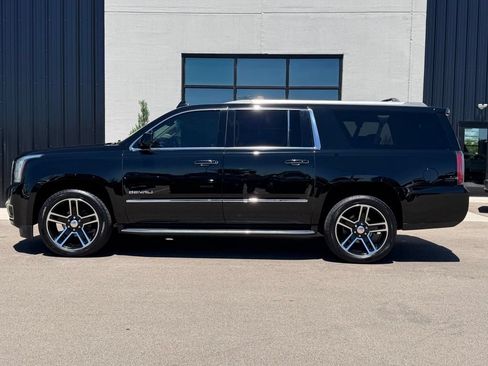 Used 2018 GMC Yukon XL Denali w/ Open Road Package AWD/4WD image 2
