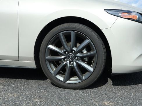Used 2024 MAZDA MAZDA3 s FWD image 4