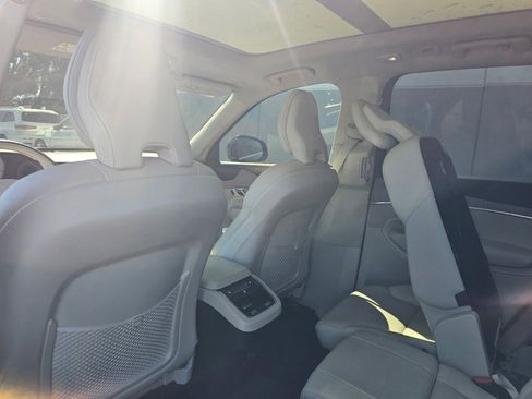 Used 2023 Volvo XC90 B6 Plus AWD/4WD image 7