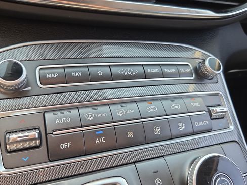 Used 2023 Hyundai Santa Fe SEL FWD image 23