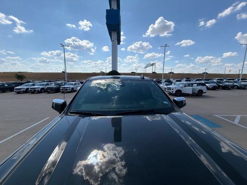 Used 2019 GMC Sierra 1500 SLT AWD/4WD image 22