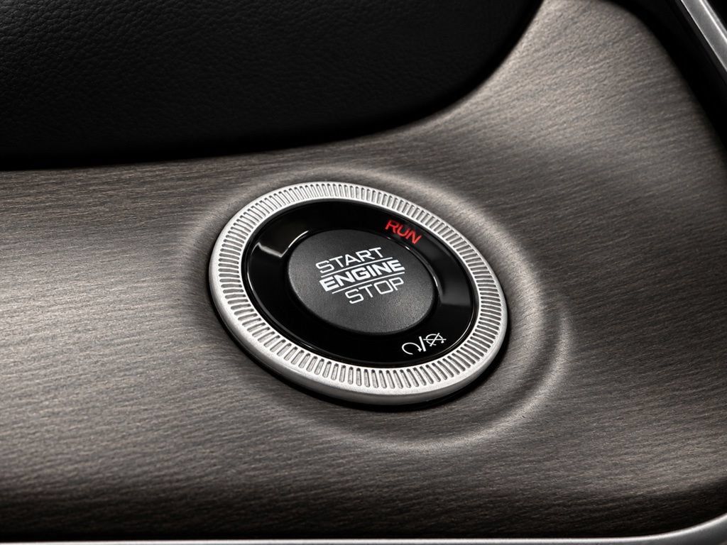 Used 2023 Jeep Grand Cherokee L Limited AWD/4WD image 25