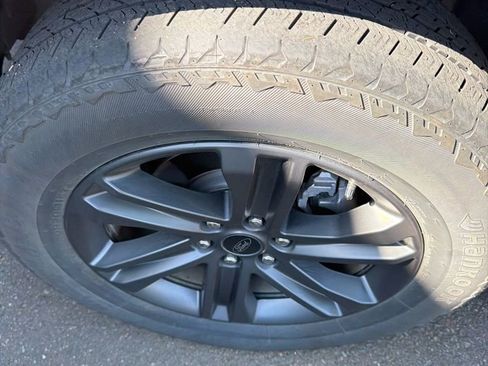 Used 2023 Ford F150 Lariat w/ Equipment Group 502A High AWD/4WD image 5