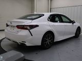 Used 2023 Toyota Camry SE image 4