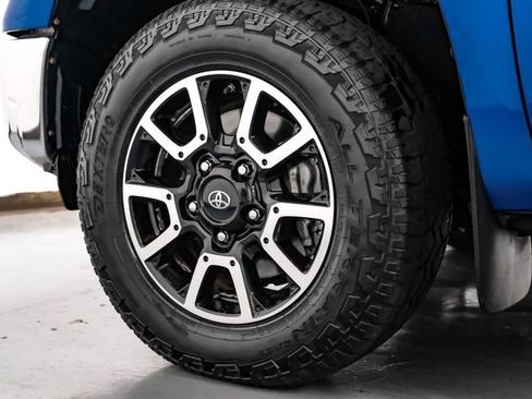 Used 2016 Toyota Tundra SR5 w/ TRD Off Road Package AWD/4WD image 61