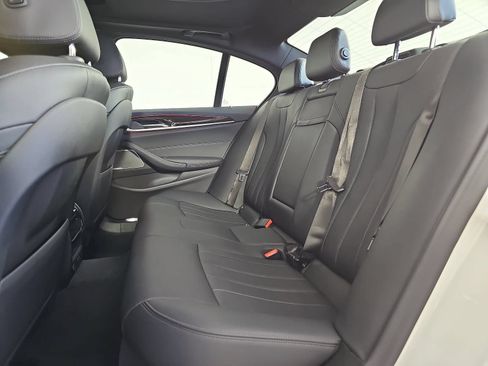 Used 2021 BMW 530i w/ Premium Package RWD image 14