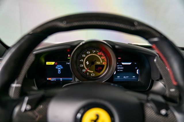 Used 2022 Ferrari F8 Tributo RWD image 18