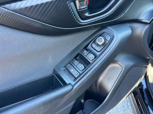 Used 2023 Subaru Crosstrek 2.0i Premium image 17