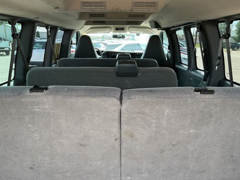 Used 2023 Chevrolet Express 3500 LS RWD image 7