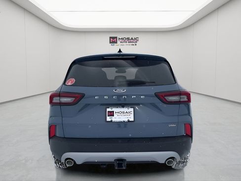 New 2026 Ford Escape SE w/ PHEV Premium Package image 6