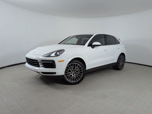 Certified 2021 Porsche Cayenne AWD/4WD image 1