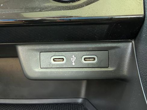 Used 2024 Volkswagen Jetta SE FWD image 14