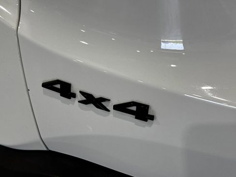 Used 2023 Jeep Renegade Altitude AWD/4WD image 33