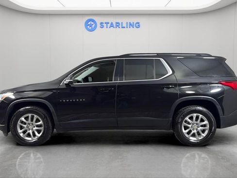 Used 2021 Chevrolet Traverse LT FWD image 3