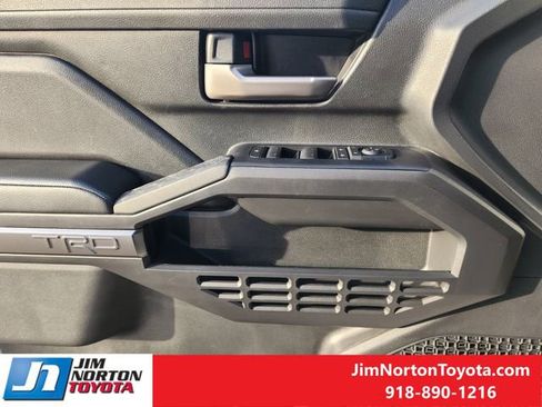 Used 2025 Toyota Tacoma TRD Off-Road image 24