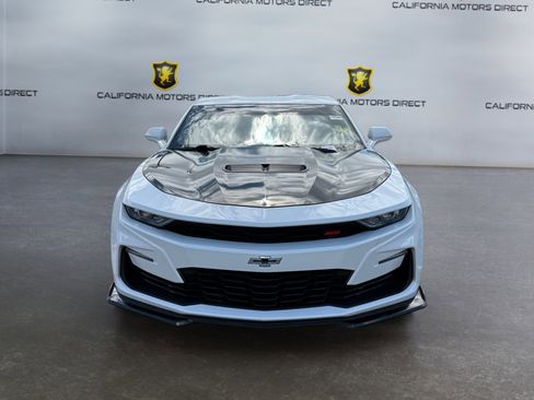 Used 2022 Chevrolet Camaro LT w/ Technology Package RWD image 8