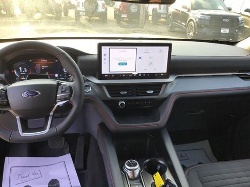 New 2026 Ford Explorer ST-Line w/ ST-Line Street Pack image 2