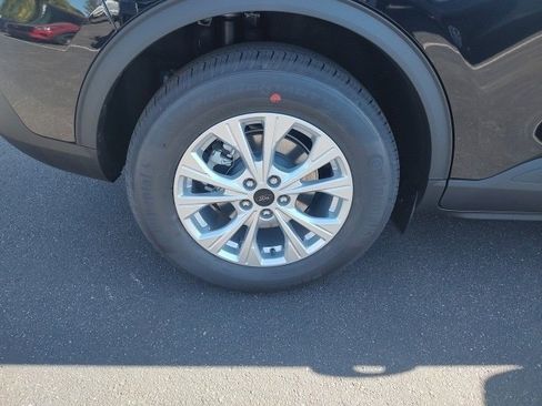 New 2025 Ford Escape Active w/ Active Premium Tech Pack image 9