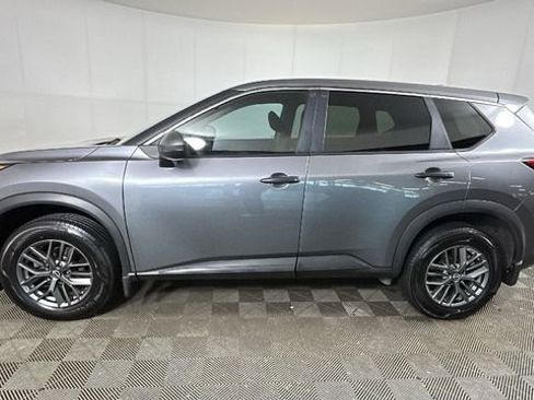 Used 2022 Nissan Rogue S AWD/4WD image 6