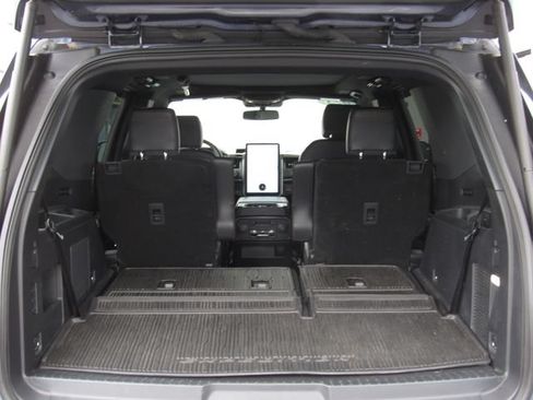 Used 2023 Ford Expedition Platinum AWD/4WD image 22