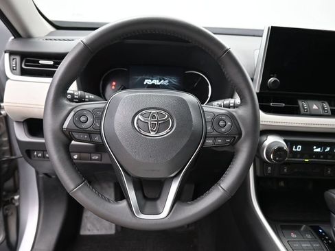 Used 2024 Toyota RAV4 XLE Premium AWD/4WD image 17