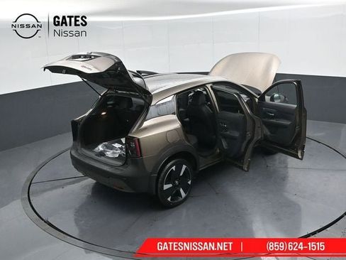 New 2026 Nissan Kicks SR image 58