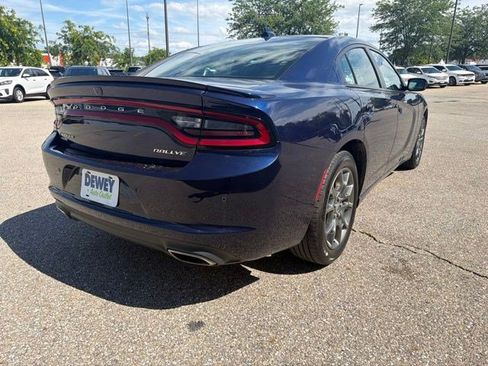 Used 2017 Dodge Charger SXT w/ AWD Plus Group image 5