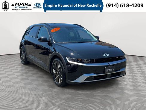 Certified 2025 Hyundai Ioniq 5 SEL AWD/4WD image 1