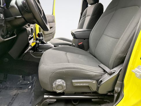 Used 2023 Jeep Wrangler Sport image 11