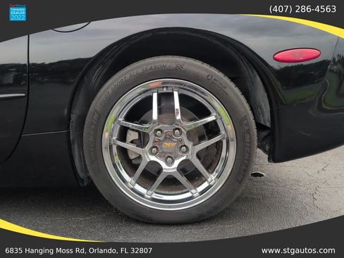 Used 2004 Chevrolet Corvette Coupe RWD image 24