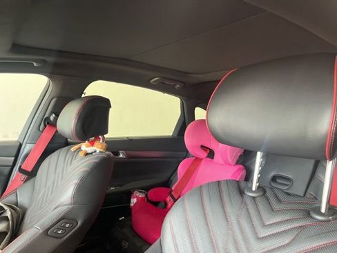 Used 2025 Genesis G80 3.5T Sport image 13