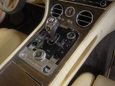 Used 2022 Bentley Continental GT AWD/4WD image 47