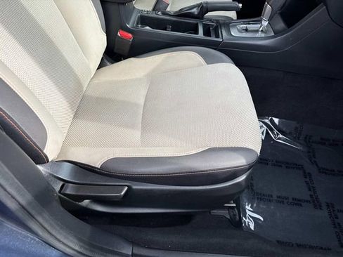 Used 2016 Subaru Crosstrek 2.0i Premium image 10