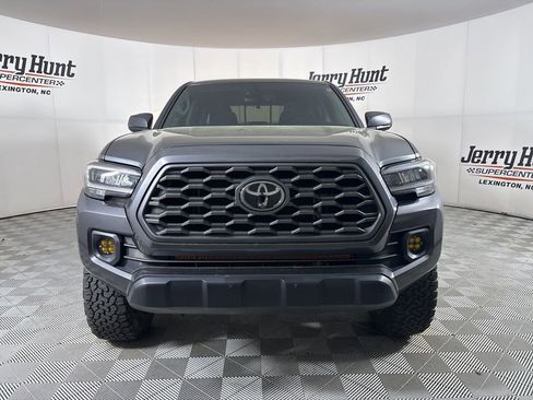 Used 2023 Toyota Tacoma SR5 image 3