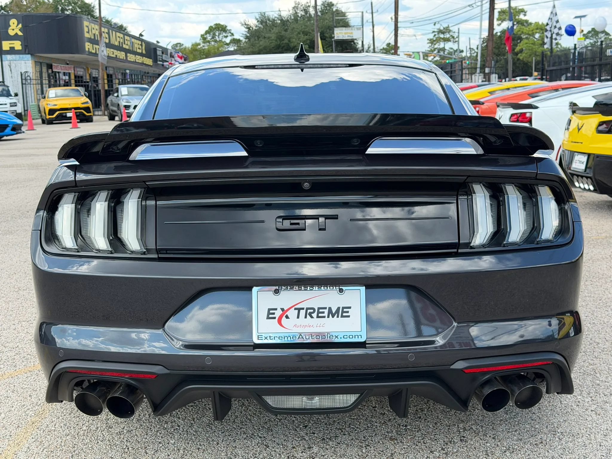 Used 2022 Ford Mustang GT Premium w/ Equipment Group 401A RWD image 3