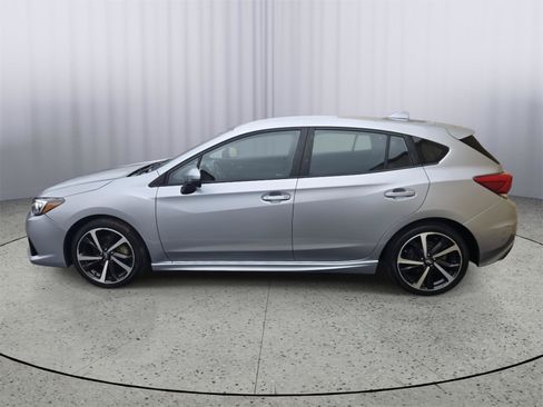 Used 2023 Subaru Impreza 2.0i Sport AWD/4WD image 2