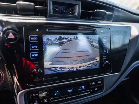 Used 2019 Toyota Corolla SE w/ SE Premium Package FWD image 15