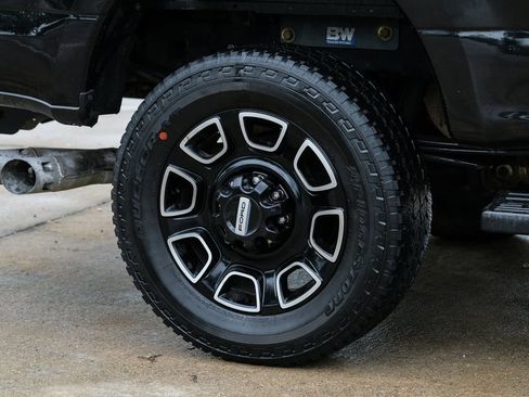 Used 2019 Ford F250 Lariat w/ Lariat Ultimate Package AWD/4WD image 16