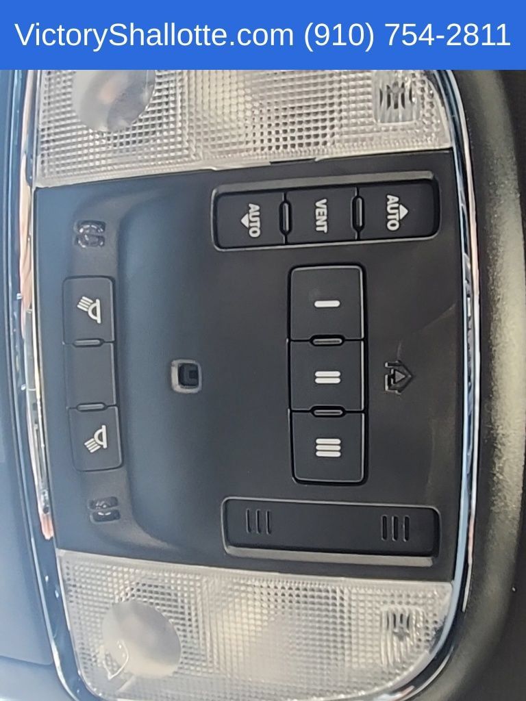Used 2023 Dodge Charger Scat Pack w/ Dynamics Package RWD image 38