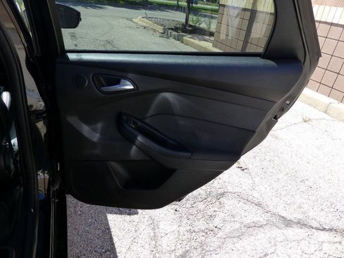 Used 2016 Ford Focus ST w/ Equipment Group 402A FWD image 47