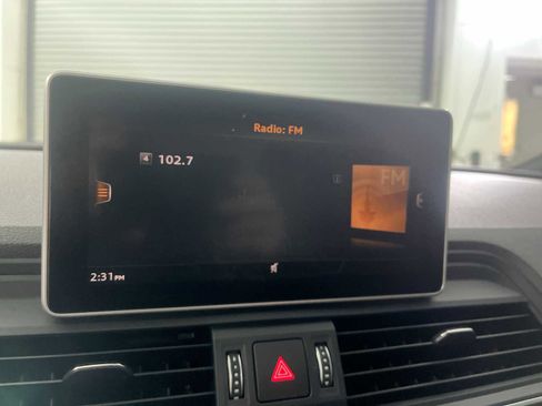 Used 2018 Audi Q5 2.0T Premium Plus w/ Premium Plus Package image 11