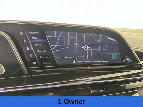 Used 2023 Cadillac Escalade Sport w/ LPO, ONYX Package AWD/4WD image 17
