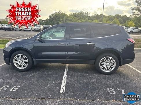 Used 2015 Chevrolet Traverse LT w/ Style and Technology Package FWD image 1