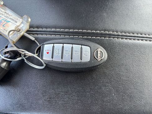 Used 2025 Nissan Altima 2.5 SV FWD image 21