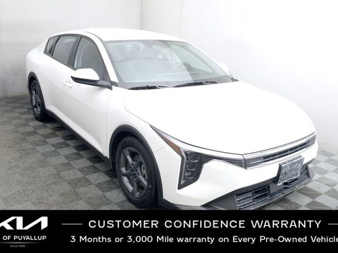 Certified 2025 Kia K4 LXS image 3