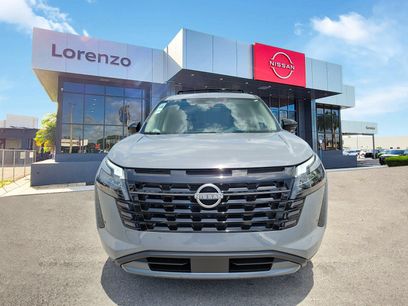 New 2026 Nissan Pathfinder Platinum w/ Cargo Package
