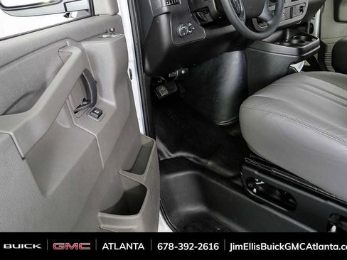 New 2025 GMC Savana 2500 w/ Driver Convenience Package RWD image 5