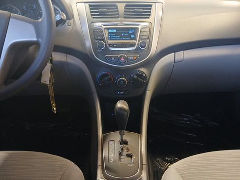 Used 2016 Hyundai Accent SE FWD image 11