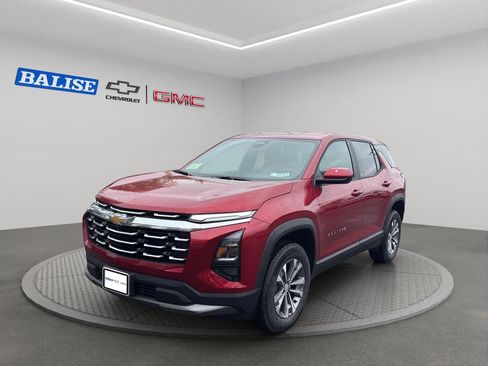 New 2026 Chevrolet Equinox LT image 2