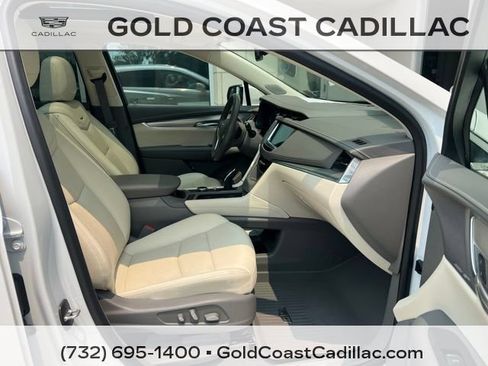 Certified 2023 Cadillac XT5 Premium Luxury w/ LPO, Floor Liner Package AWD/4WD image 7
